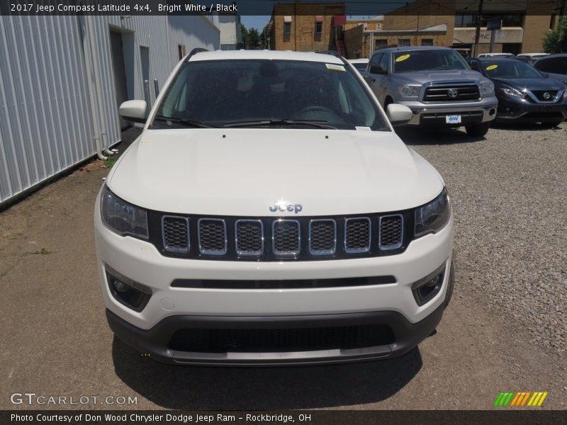 Bright White / Black 2017 Jeep Compass Latitude 4x4