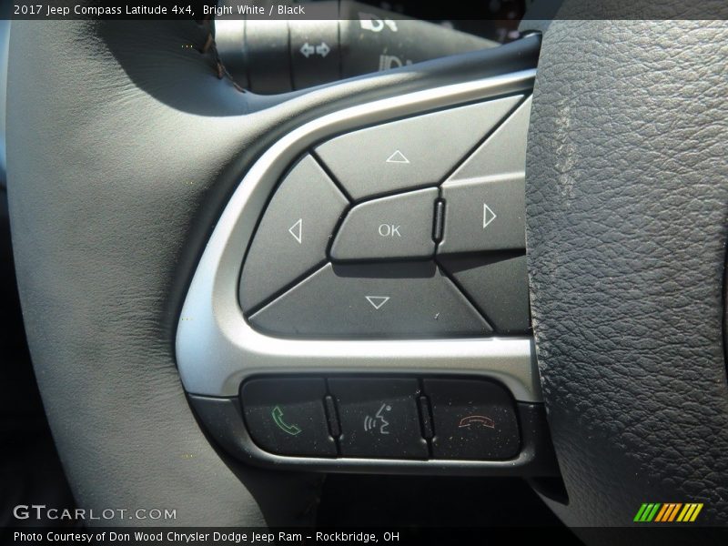 Bright White / Black 2017 Jeep Compass Latitude 4x4