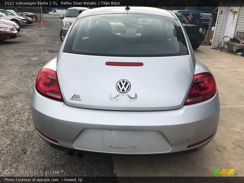 Reflex Silver Metallic / Titan Black 2012 Volkswagen Beetle 2.5L