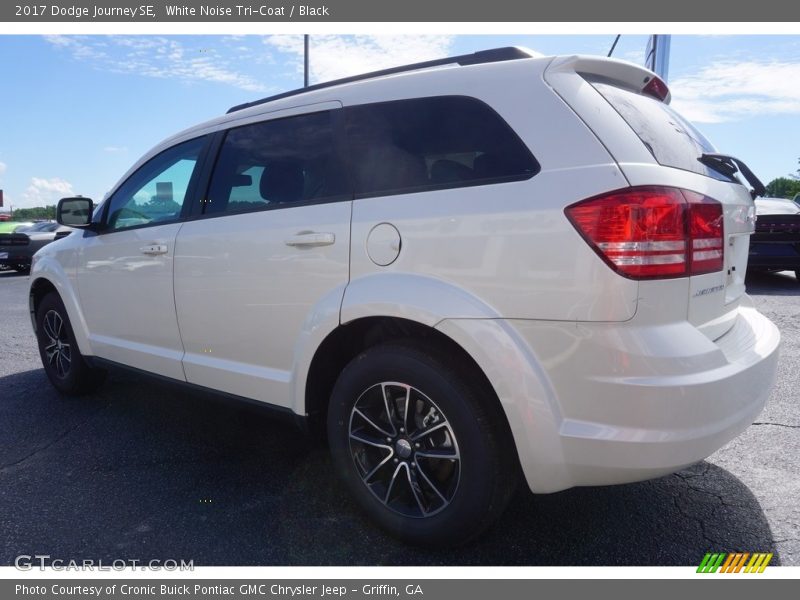 White Noise Tri-Coat / Black 2017 Dodge Journey SE