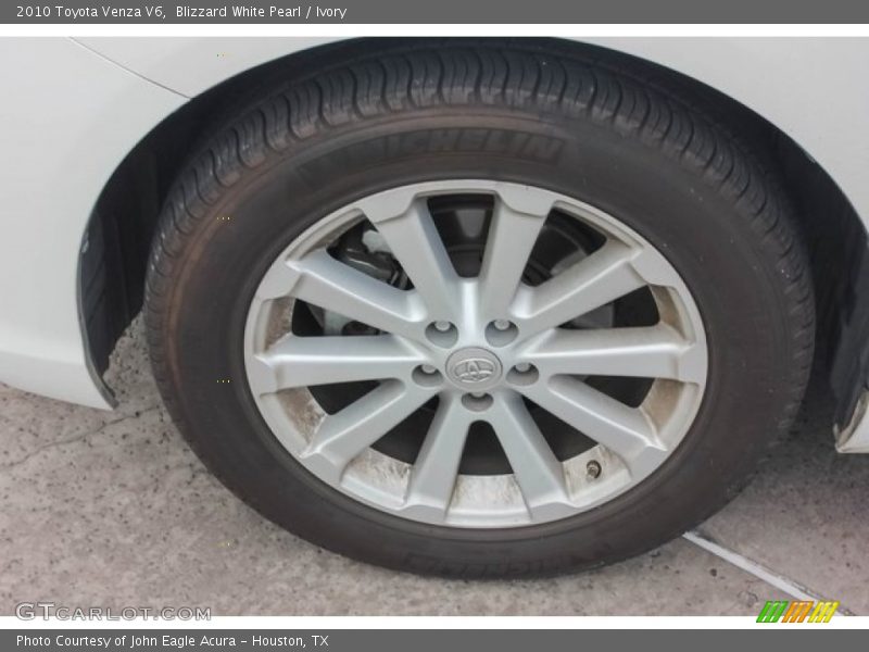 Blizzard White Pearl / Ivory 2010 Toyota Venza V6