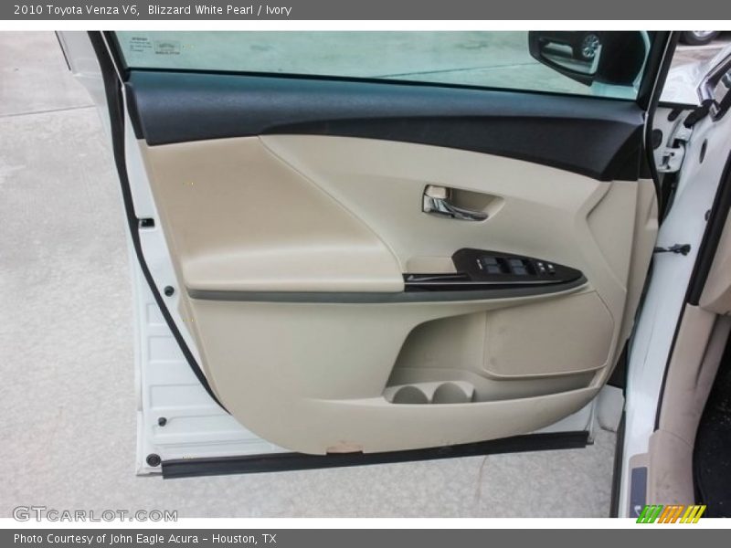 Blizzard White Pearl / Ivory 2010 Toyota Venza V6