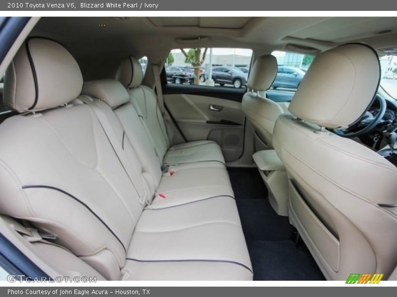 Blizzard White Pearl / Ivory 2010 Toyota Venza V6