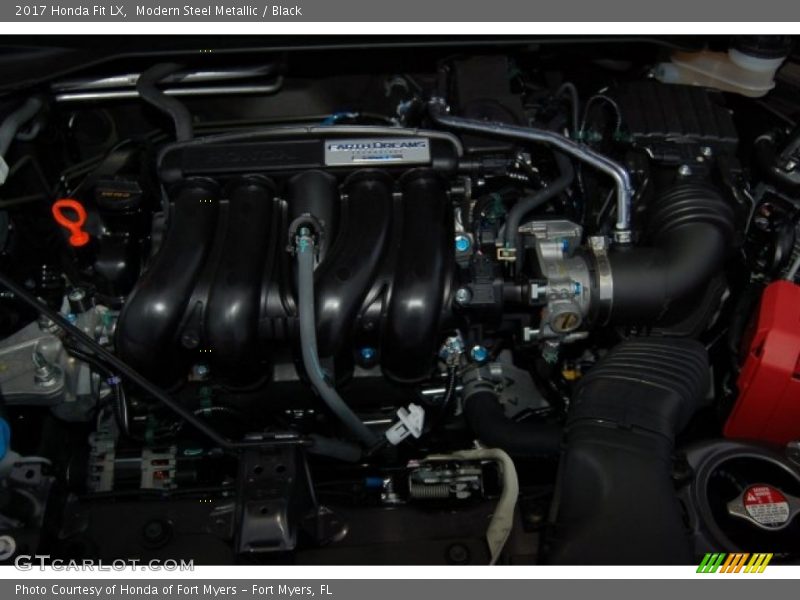 Modern Steel Metallic / Black 2017 Honda Fit LX