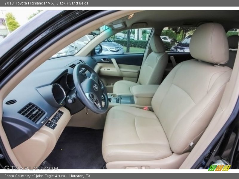 Black / Sand Beige 2013 Toyota Highlander V6