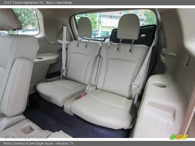 Black / Sand Beige 2013 Toyota Highlander V6