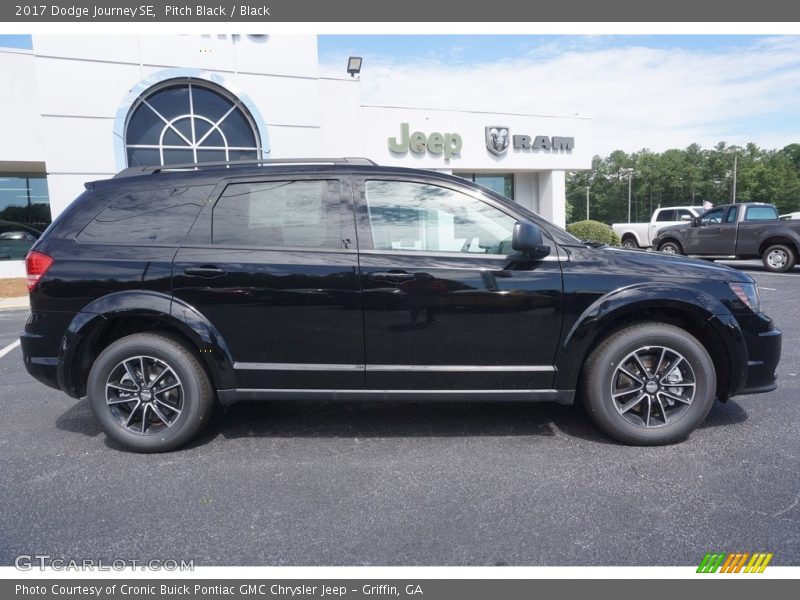 Pitch Black / Black 2017 Dodge Journey SE