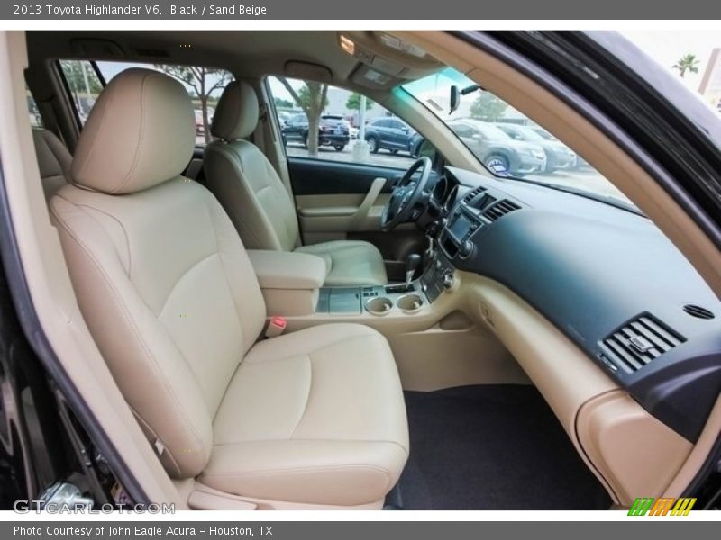 Black / Sand Beige 2013 Toyota Highlander V6