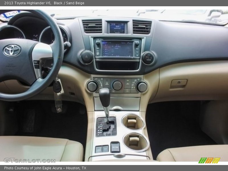 Black / Sand Beige 2013 Toyota Highlander V6