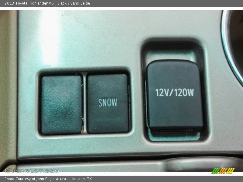 Black / Sand Beige 2013 Toyota Highlander V6