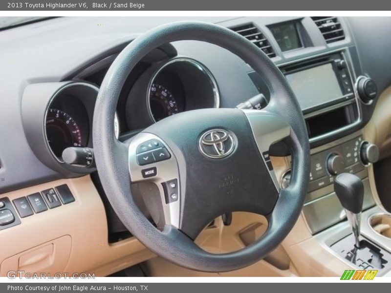 Black / Sand Beige 2013 Toyota Highlander V6