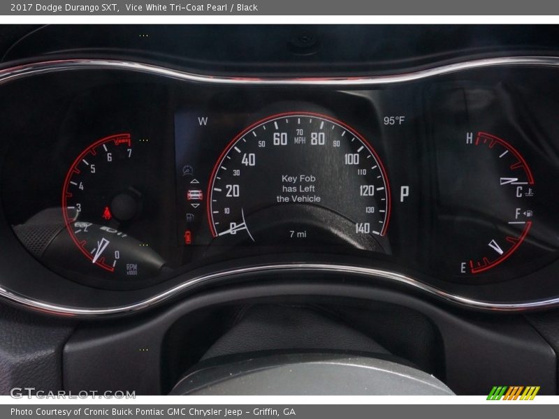 Vice White Tri-Coat Pearl / Black 2017 Dodge Durango SXT