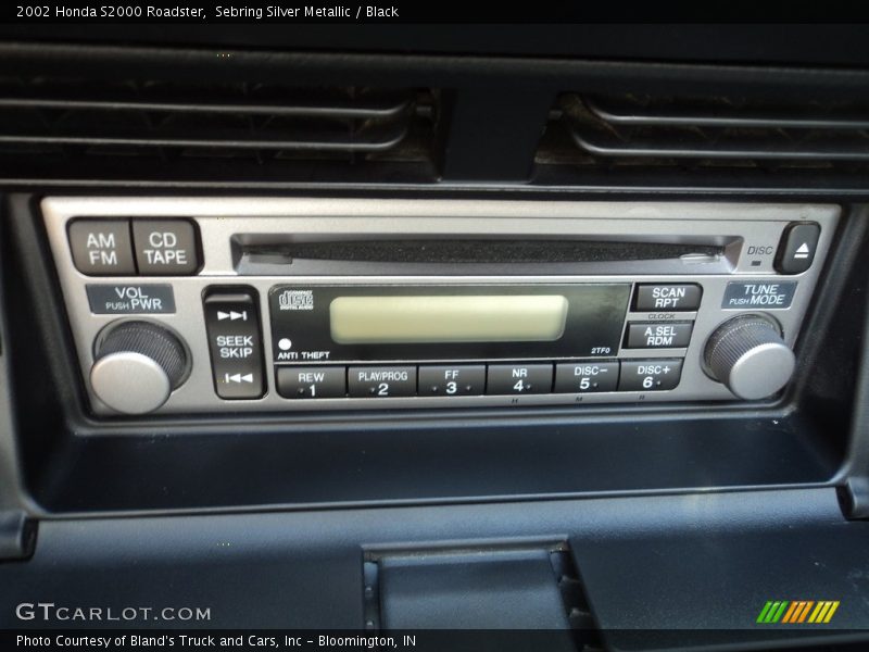 Sebring Silver Metallic / Black 2002 Honda S2000 Roadster