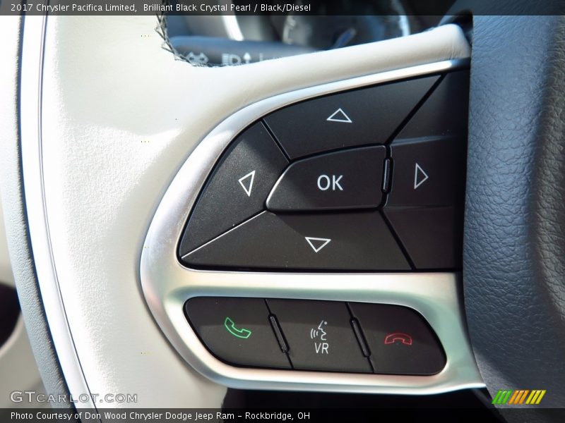 Brilliant Black Crystal Pearl / Black/Diesel 2017 Chrysler Pacifica Limited