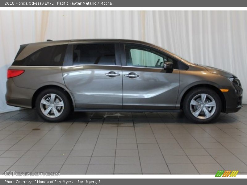 Pacific Pewter Metallic / Mocha 2018 Honda Odyssey EX-L