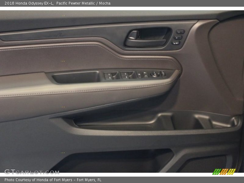 Pacific Pewter Metallic / Mocha 2018 Honda Odyssey EX-L