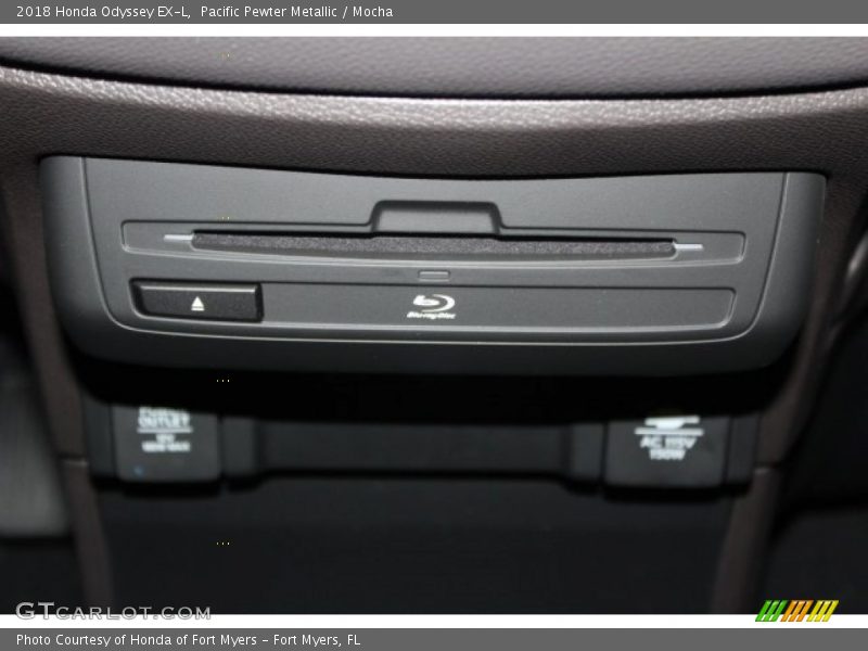 Pacific Pewter Metallic / Mocha 2018 Honda Odyssey EX-L