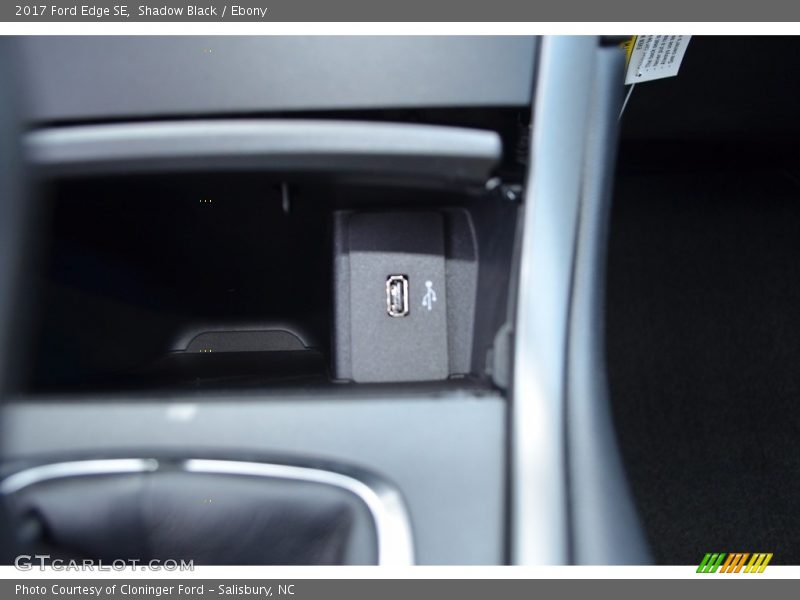 Shadow Black / Ebony 2017 Ford Edge SE