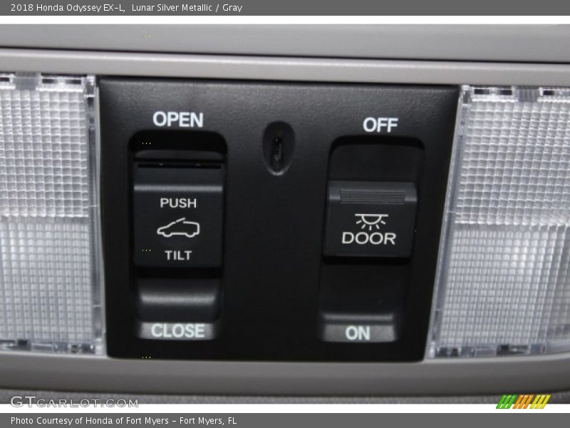 Lunar Silver Metallic / Gray 2018 Honda Odyssey EX-L