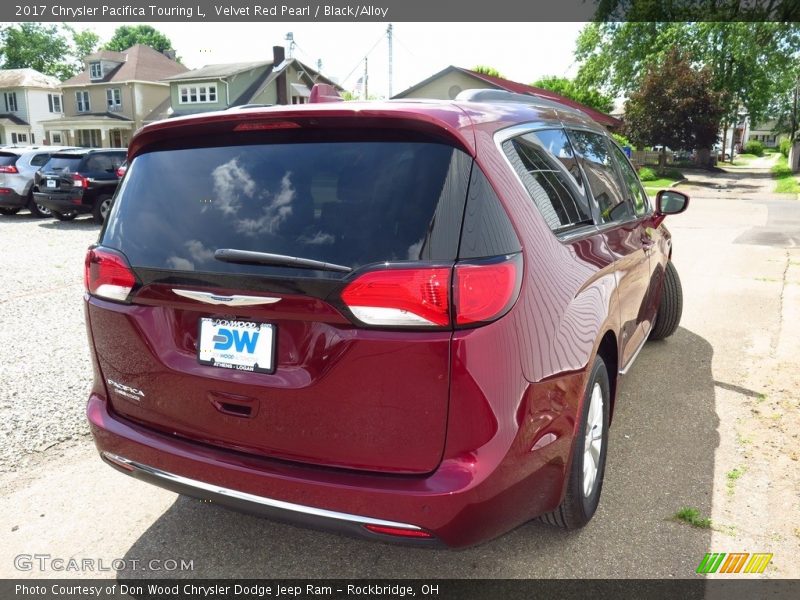 Velvet Red Pearl / Black/Alloy 2017 Chrysler Pacifica Touring L