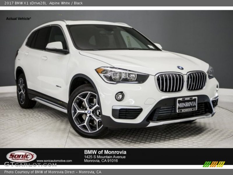 Alpine White / Black 2017 BMW X1 sDrive28i