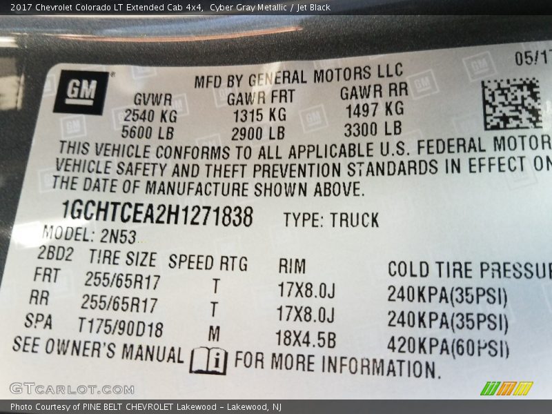 Cyber Gray Metallic / Jet Black 2017 Chevrolet Colorado LT Extended Cab 4x4