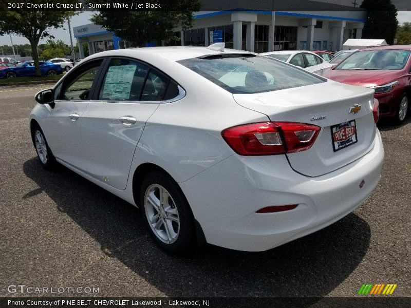 Summit White / Jet Black 2017 Chevrolet Cruze LT
