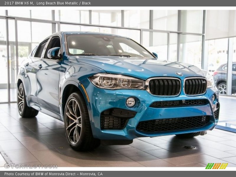 Front 3/4 View of 2017 X6 M 