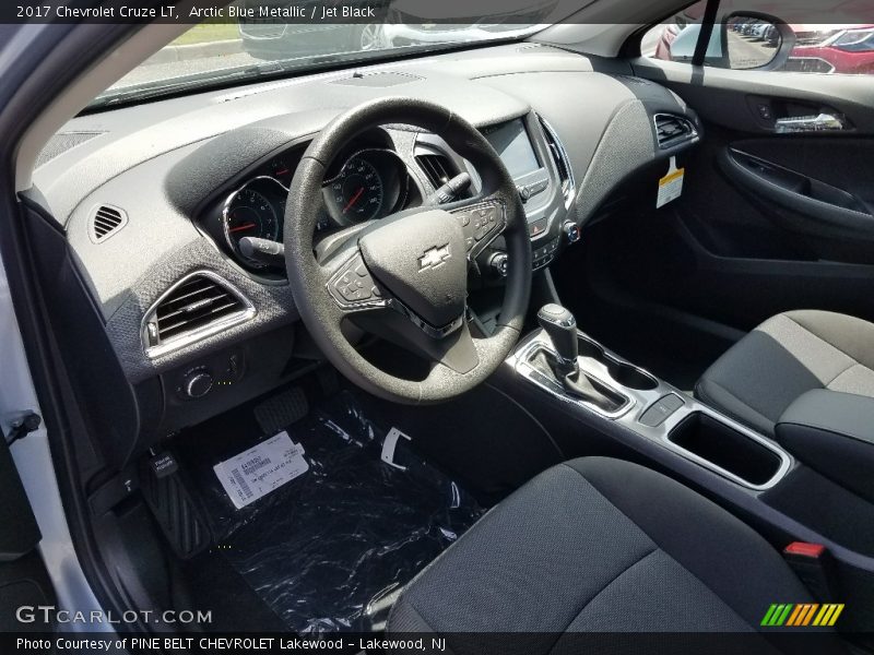 Arctic Blue Metallic / Jet Black 2017 Chevrolet Cruze LT