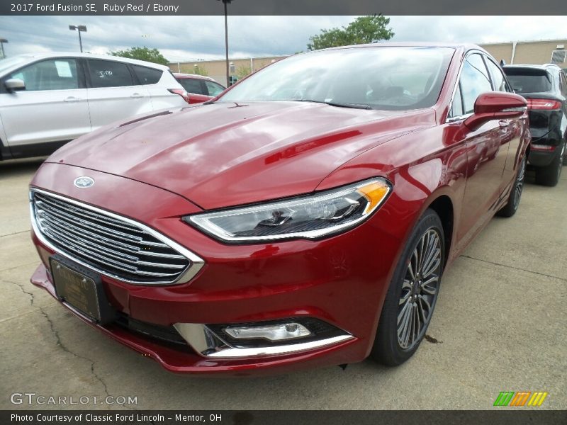 Ruby Red / Ebony 2017 Ford Fusion SE