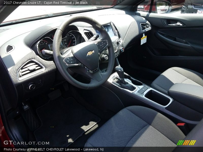 Cajun Red Tintcoat / Jet Black 2017 Chevrolet Cruze LT