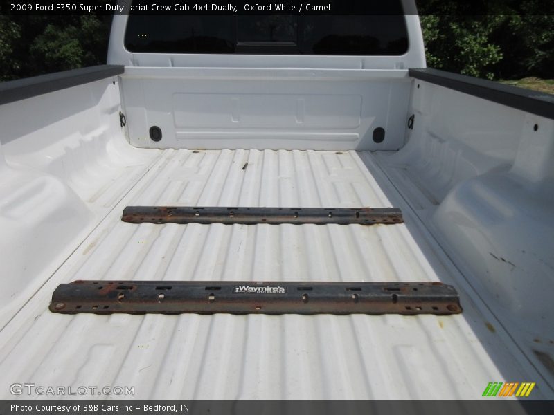 Oxford White / Camel 2009 Ford F350 Super Duty Lariat Crew Cab 4x4 Dually