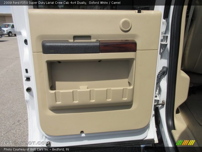 Oxford White / Camel 2009 Ford F350 Super Duty Lariat Crew Cab 4x4 Dually