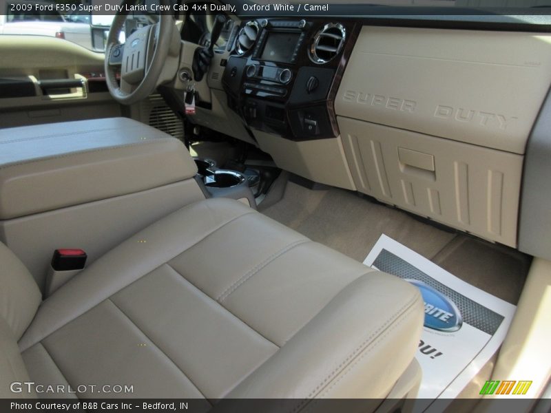 Oxford White / Camel 2009 Ford F350 Super Duty Lariat Crew Cab 4x4 Dually