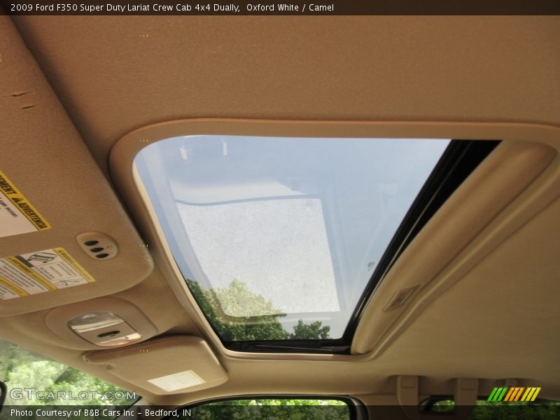 Oxford White / Camel 2009 Ford F350 Super Duty Lariat Crew Cab 4x4 Dually
