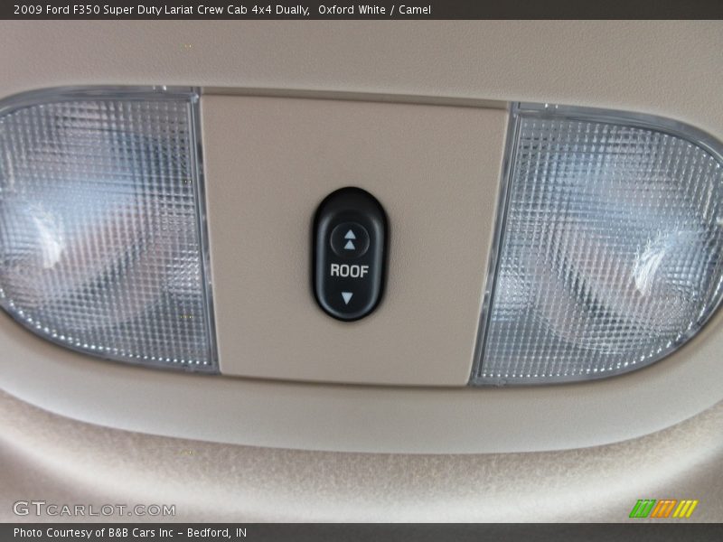 Oxford White / Camel 2009 Ford F350 Super Duty Lariat Crew Cab 4x4 Dually