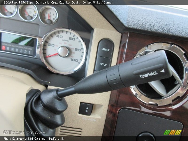 Oxford White / Camel 2009 Ford F350 Super Duty Lariat Crew Cab 4x4 Dually