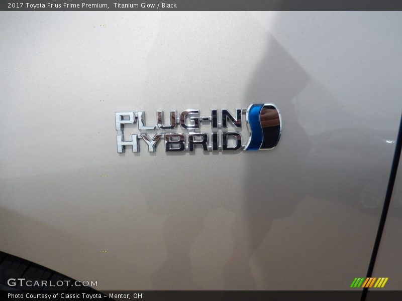 Titanium Glow / Black 2017 Toyota Prius Prime Premium