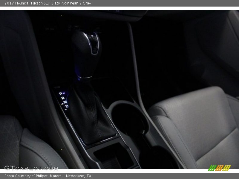 Black Noir Pearl / Gray 2017 Hyundai Tucson SE