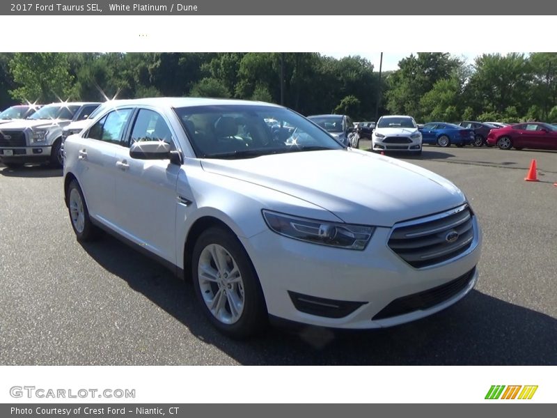 White Platinum / Dune 2017 Ford Taurus SEL