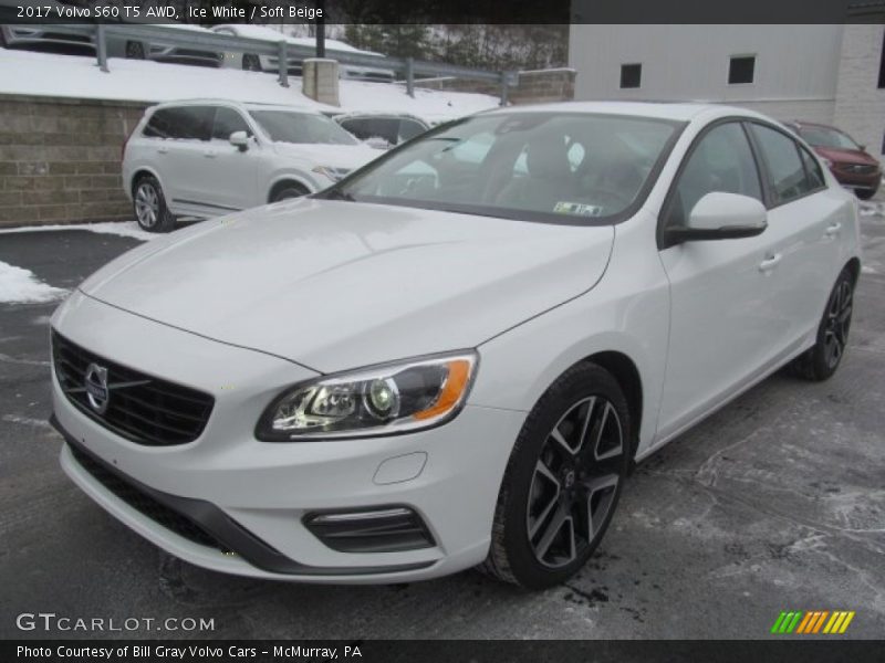 Ice White / Soft Beige 2017 Volvo S60 T5 AWD
