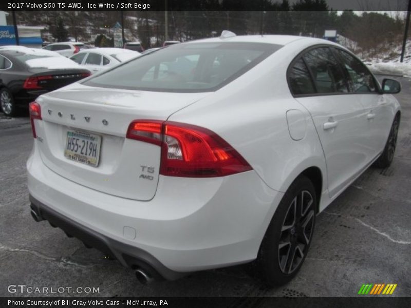 Ice White / Soft Beige 2017 Volvo S60 T5 AWD