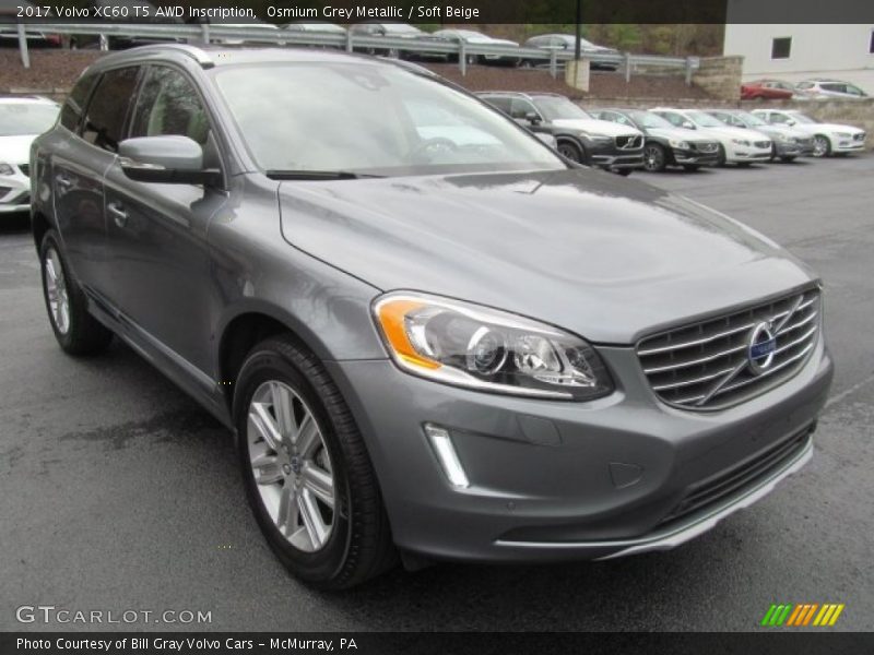 Front 3/4 View of 2017 XC60 T5 AWD Inscription