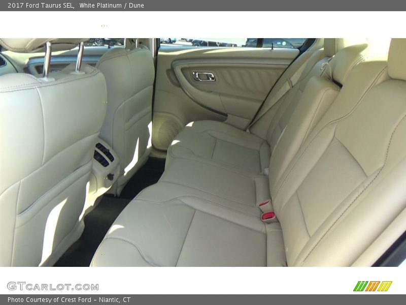White Platinum / Dune 2017 Ford Taurus SEL