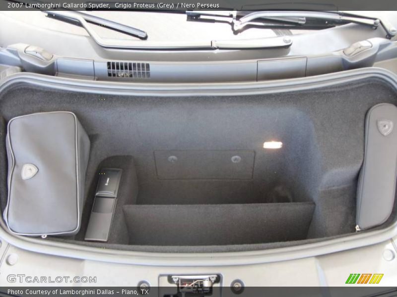  2007 Gallardo Spyder Trunk