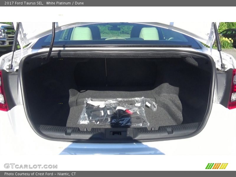 White Platinum / Dune 2017 Ford Taurus SEL