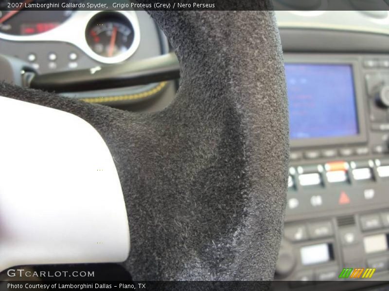 Controls of 2007 Gallardo Spyder