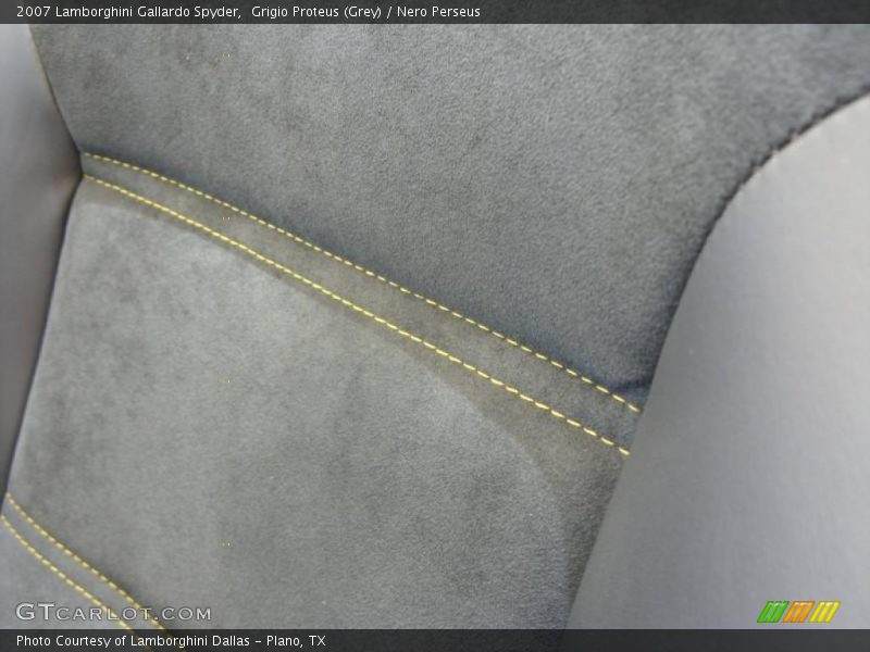  2007 Gallardo Spyder Nero Perseus Interior