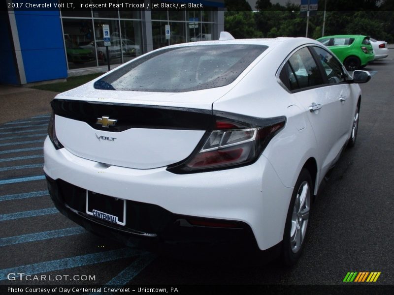 Iridescent Pearl Tricoat / Jet Black/Jet Black 2017 Chevrolet Volt LT