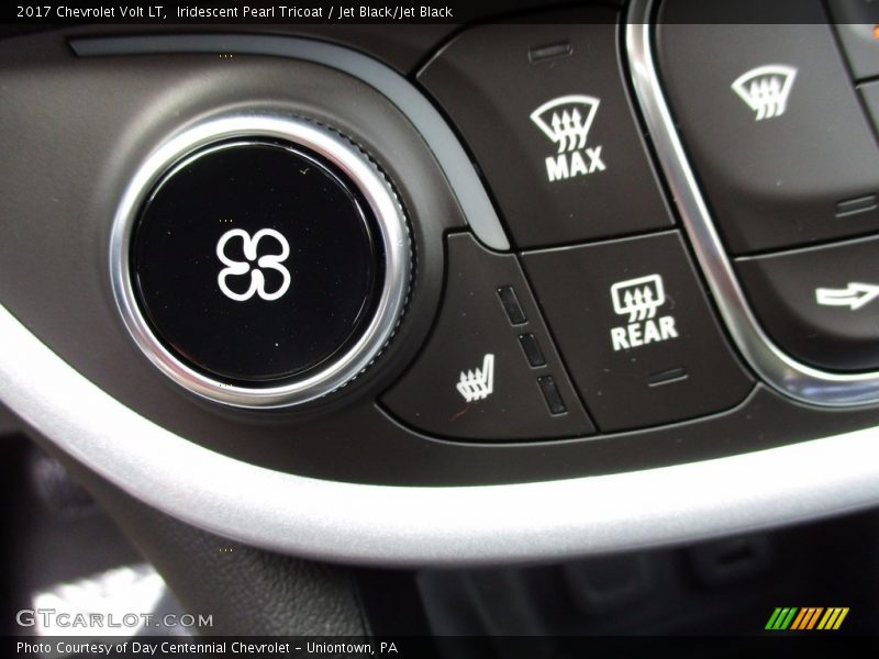 Iridescent Pearl Tricoat / Jet Black/Jet Black 2017 Chevrolet Volt LT